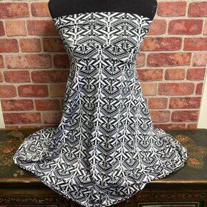LuLaRoe Extra Small Vintage Strapless Top Skirt Abstract Pattern